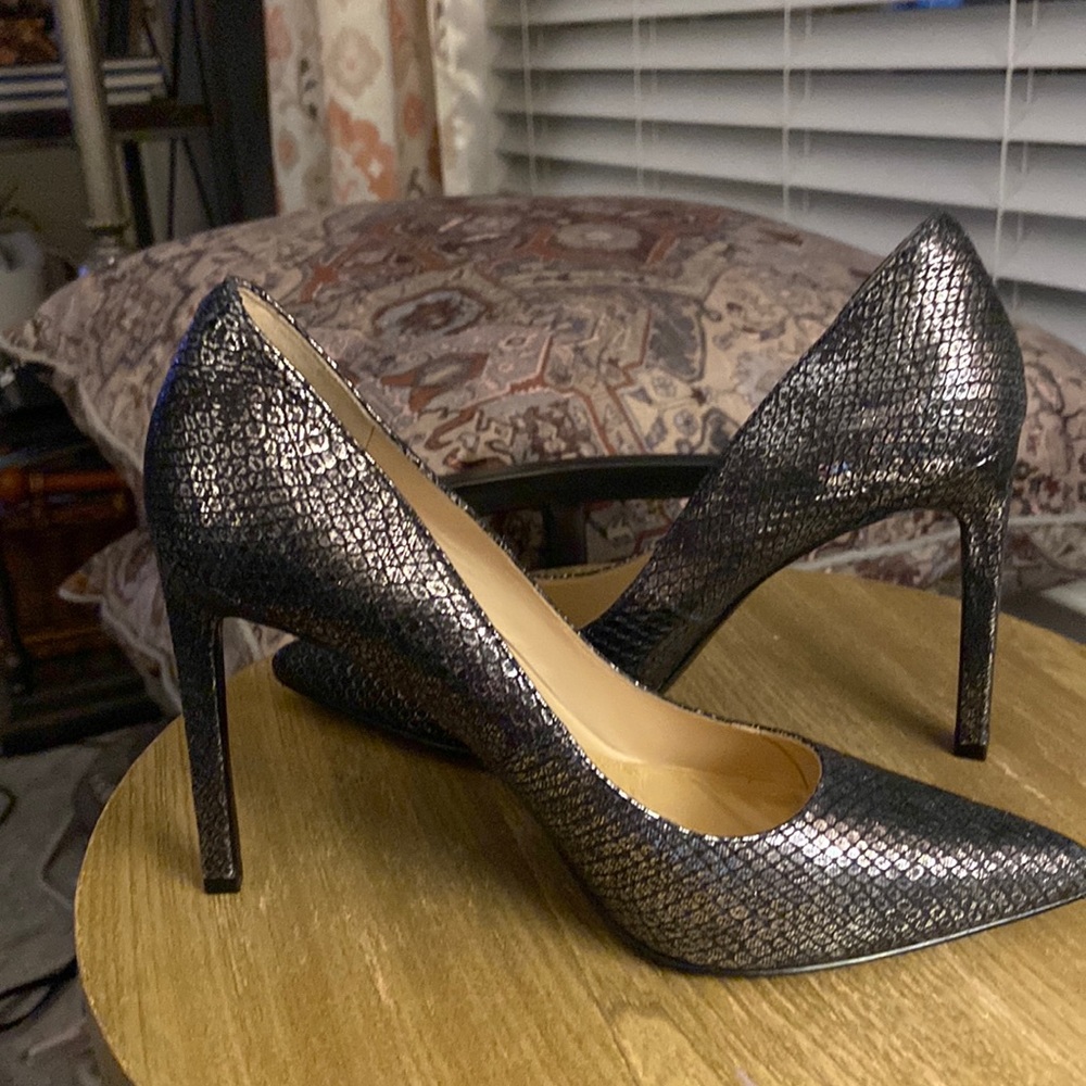 never worn metallic charcoal gray heels perfect for the upcoming holidays